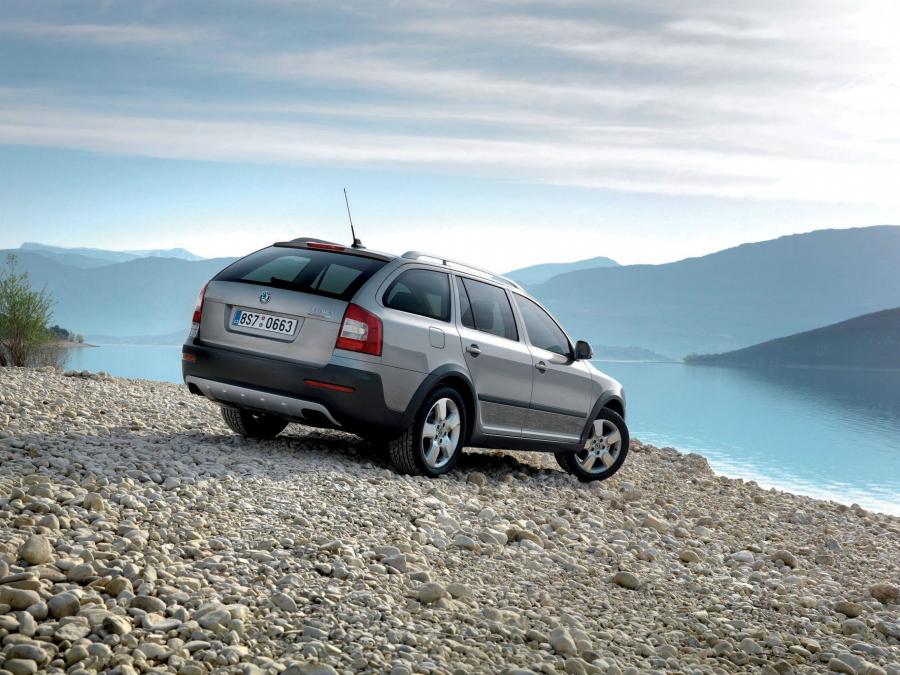  Skoda Octavia Scout 2009 года  (фото 16 из 35)